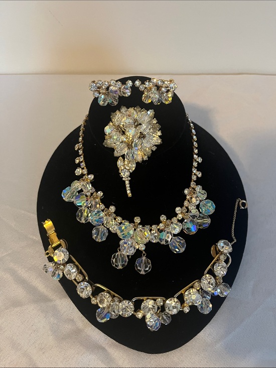 Juliana Jewelry - Juliana cha cha Crystal Necklace and Bracelet Set - Clear